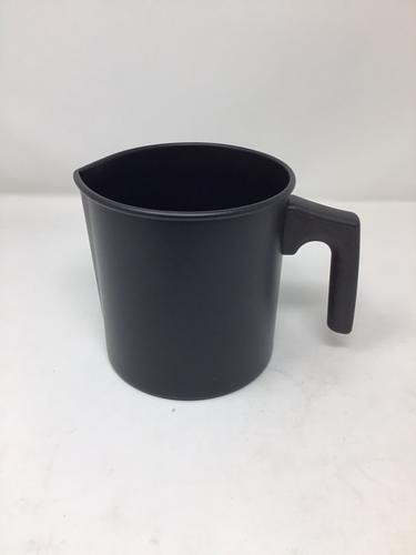 Black Metal Measuring Cup